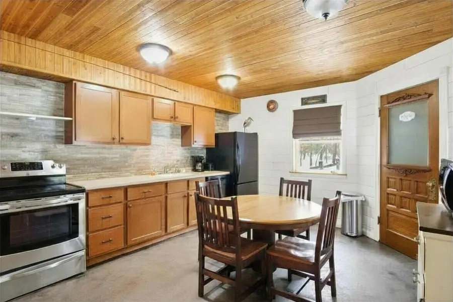 4813 W 48th, Baldwin, MI 49304 - #2