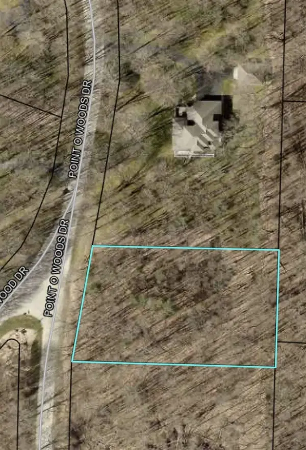 916 Point O Woods, Benton Harbor, MI 49022