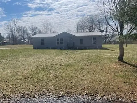 44 E Howard, Grand Junction, MI 49056 - #1