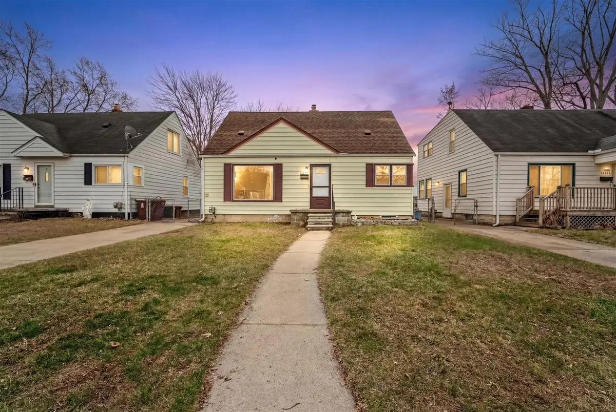 33963 Glover, Wayne, MI 48184 - #1