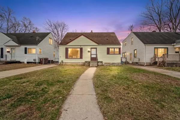 33963 Glover, Wayne, MI 48184