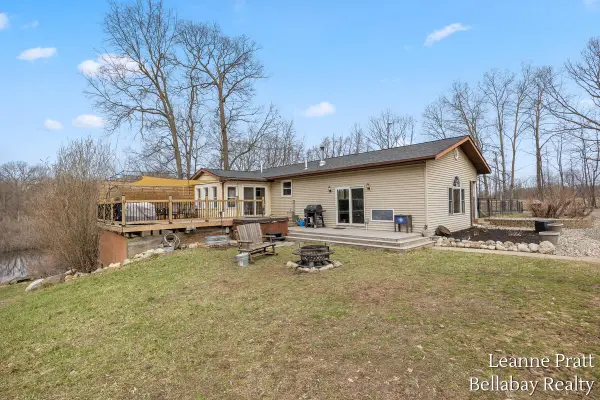 3840 Harrington, Delton, MI 49046