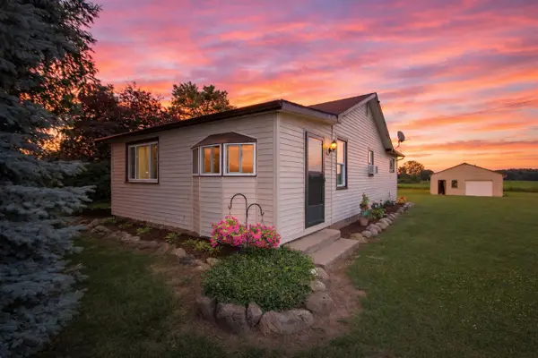 9800 Boyer, Charlotte, MI 48813