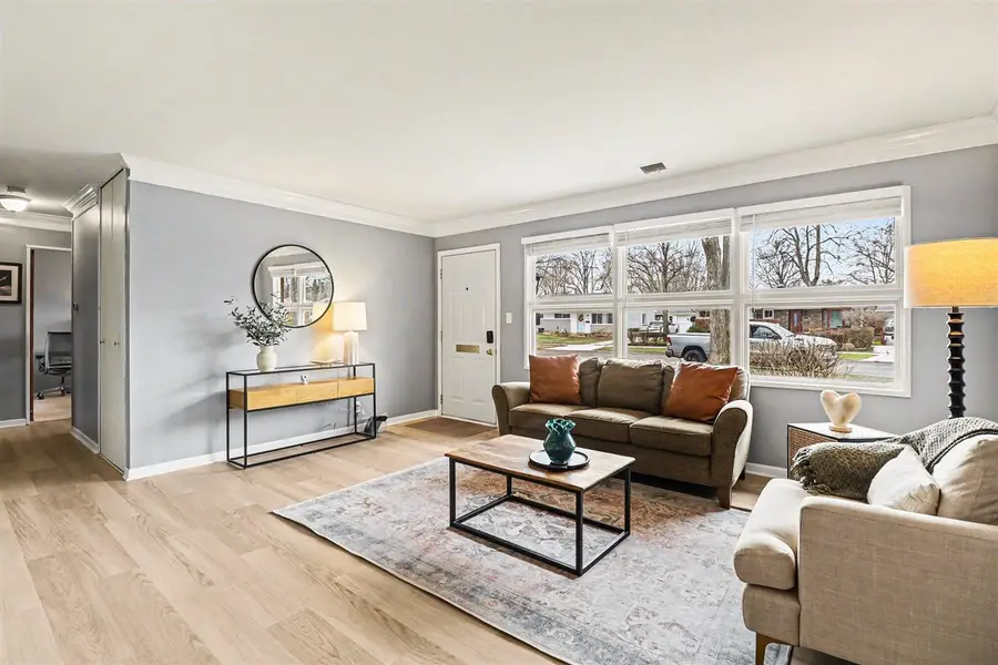 260 Kenyon, Troy, MI 48083 - #3