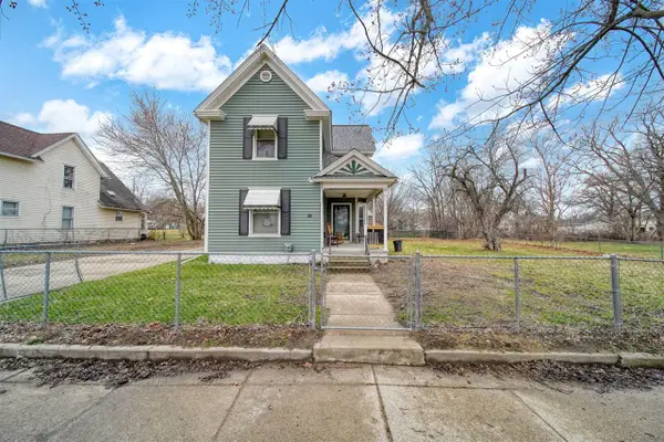 826 Carl Breeding, Jackson, MI 49203