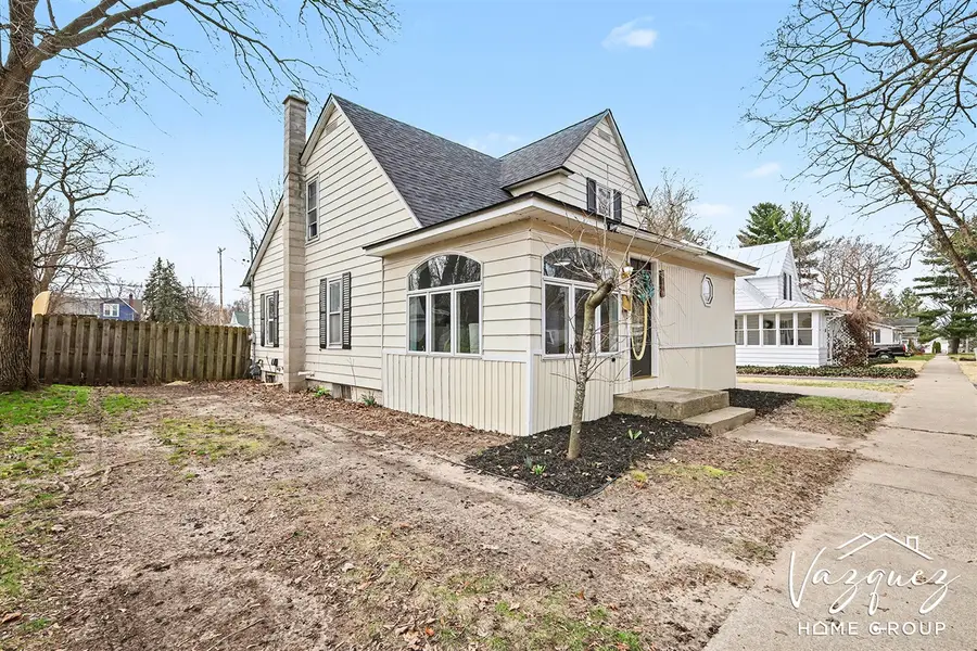 603 W Maple, Wayland, MI 49348 - #2