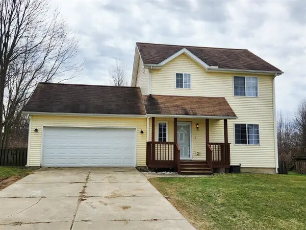 8257 Lockerbie, Parma, MI 49269
