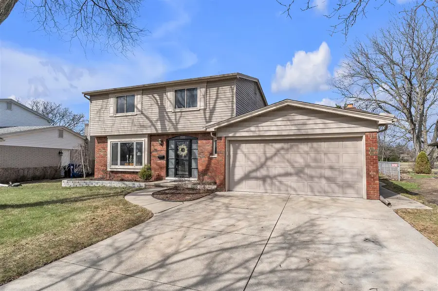 7533 Hillsboro, Canton, MI 48187 - #3