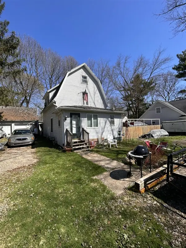 5265 E Michigan, Kalamazoo, MI 49048