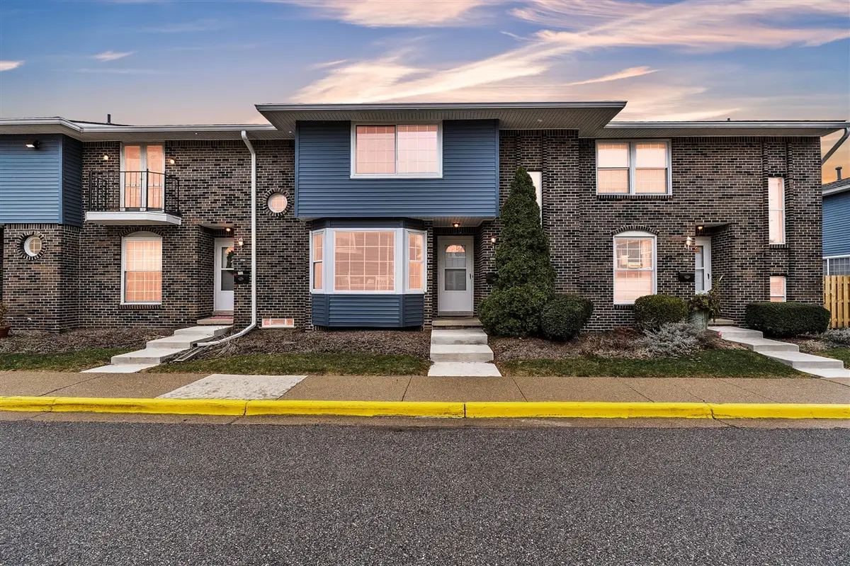 2784 Page, Ann Arbor, MI 48104 - #1