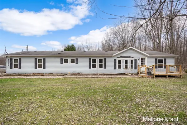 4328 105th, Allegan, MI 49010