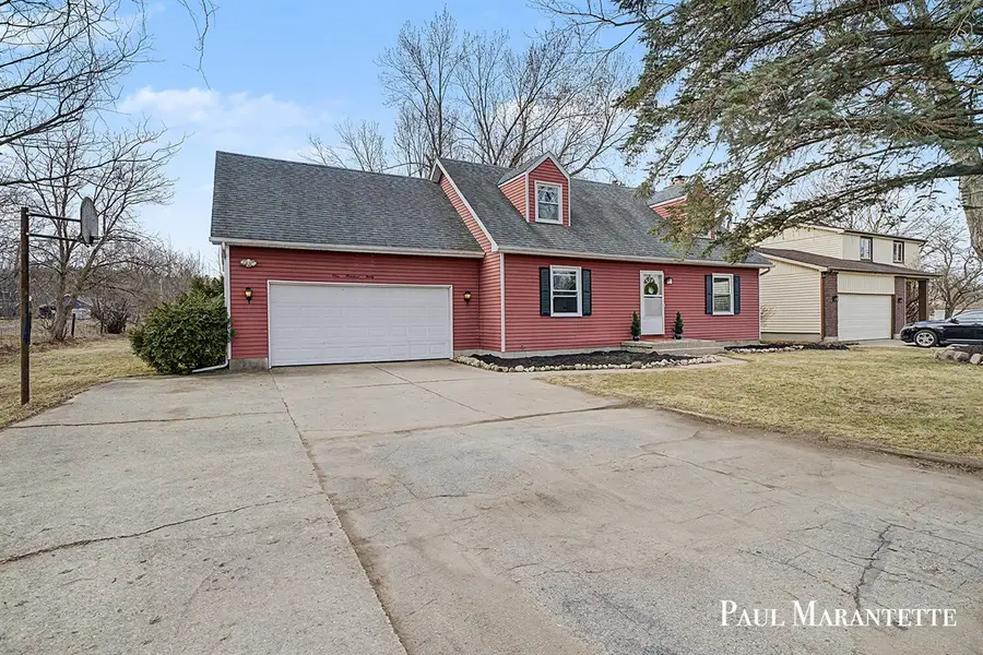 130 South, Cedar Springs, MI 49319 - #2