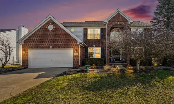 1342 Carston, Chelsea, MI 48118