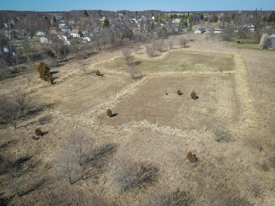 300 Woodstock, Cement City, MI 49233 - #2