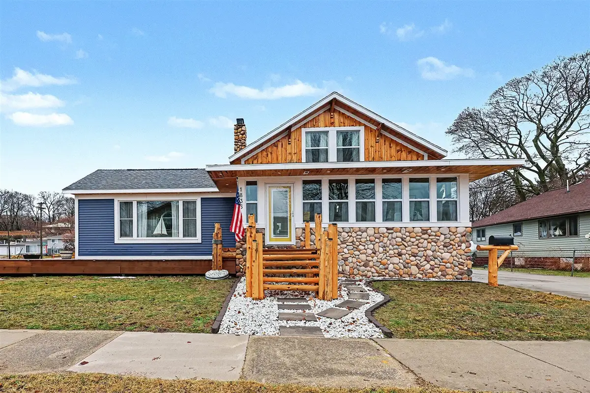 1835 Edgewater, Muskegon, MI 49441 - #1