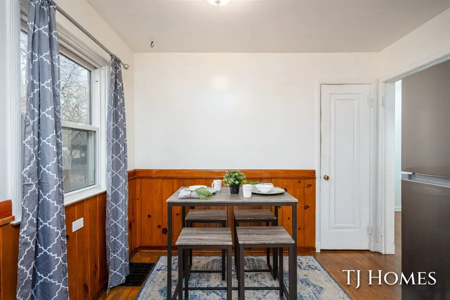 3233 Peck, Muskegon, MI 49444 - #3