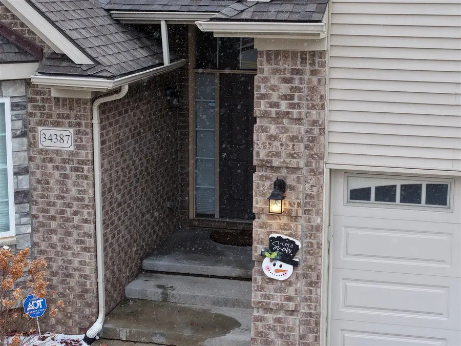 34387 Ann Arbor, Livonia, MI 48150 - #3