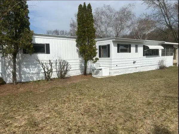 5431 Swallow, Belmont, MI 49306