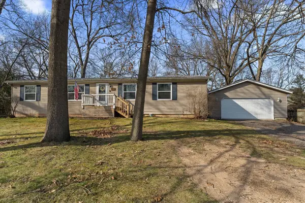 21864 Mccain, Edwardsburg, MI 49112