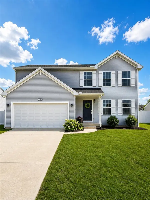 1743 Harper Grove, Vicksburg, MI 49097
