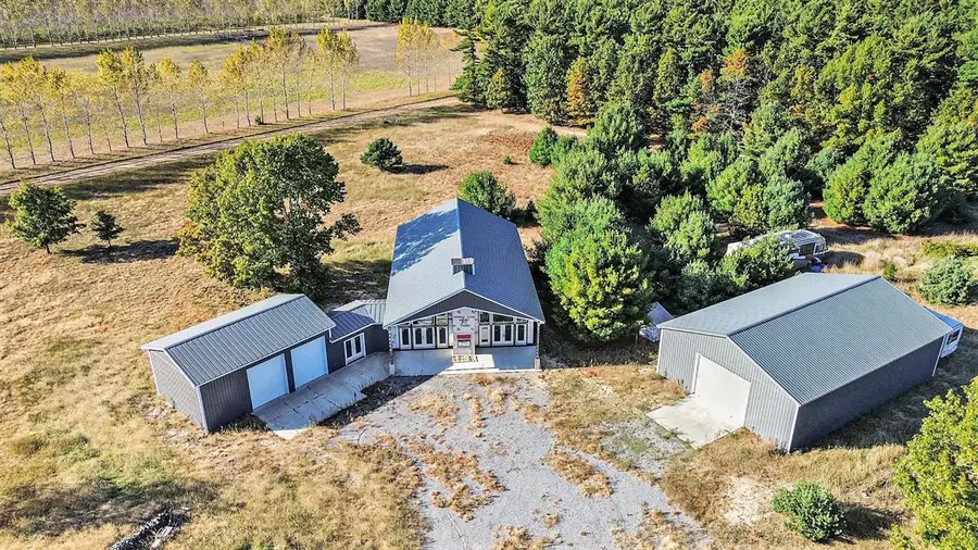 7570 W Warren, Shelby, MI 49455 - #3
