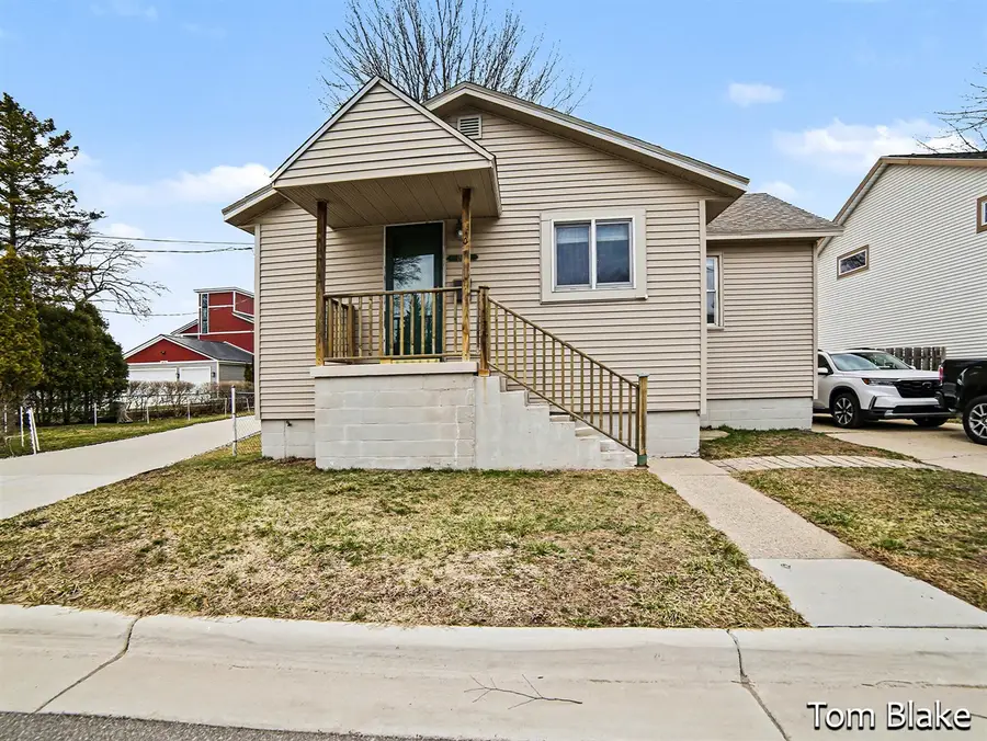 1834 Edgewater, Muskegon, MI 49441 - #2
