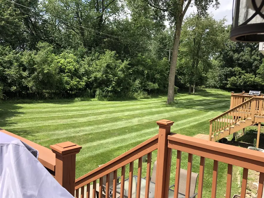 1207 E Oak, Fenton, MI 48430 - #3