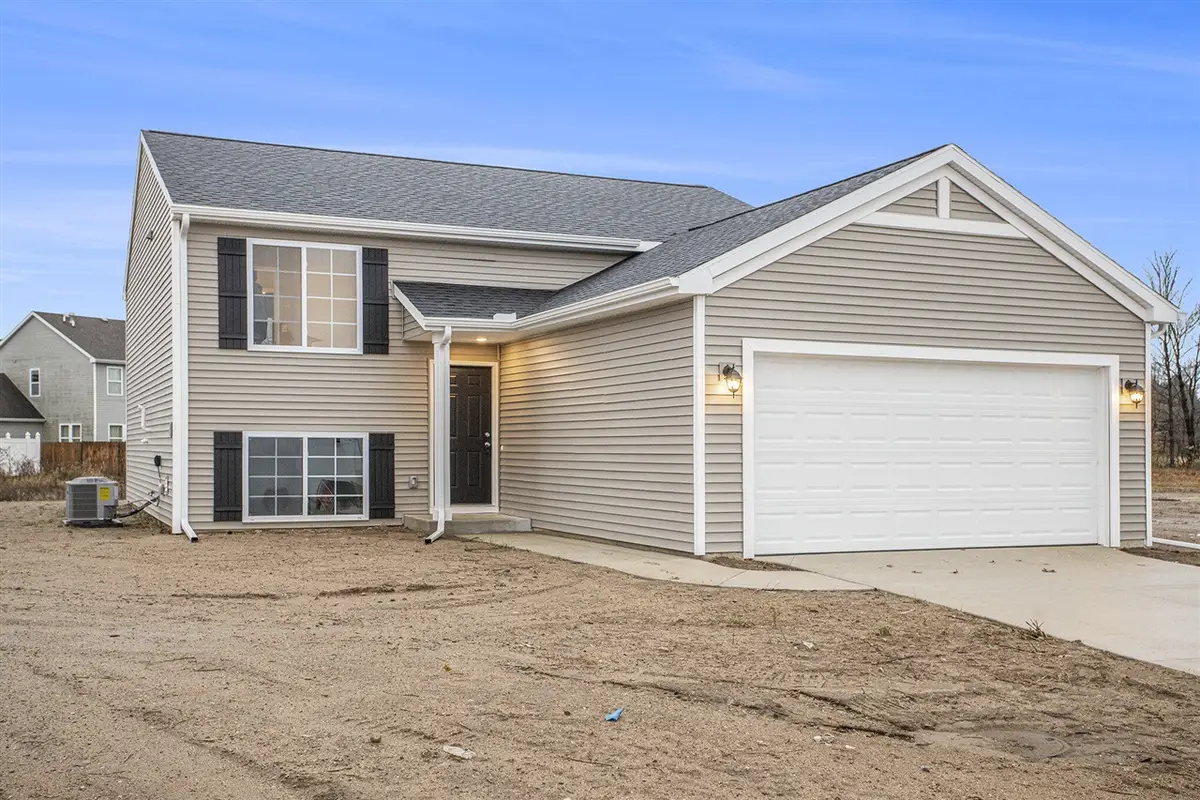 909 Valley View, Marshall, MI 49068 - #1