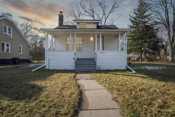 20035 Santa Barbara, Detroit, MI 48221