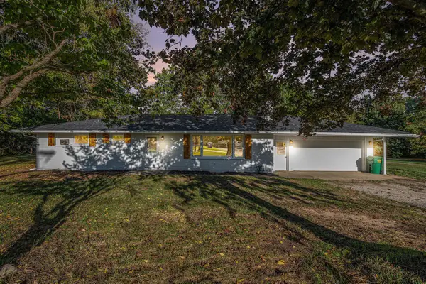 1403 Barron Lake, Niles, MI 49120