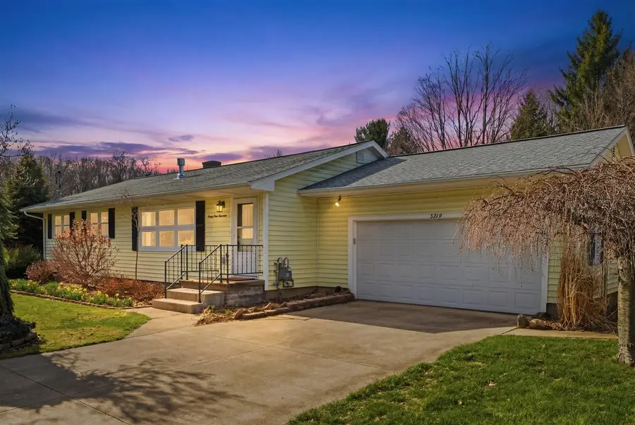 3914 Harwich, Jackson, MI 49201 - #2