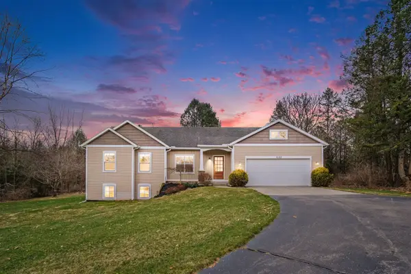 1682 House, Belmont, MI 49306