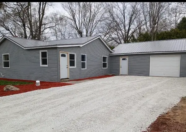 15962 River, White Pigeon, MI 49099