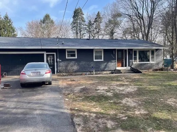 1779 State, Holland, MI 49424