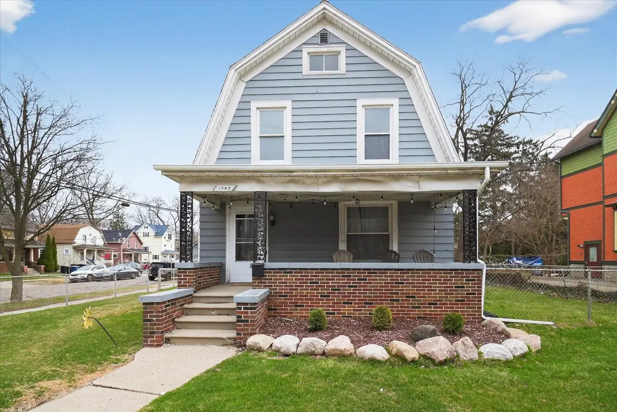 1203 S State, Ann Arbor, MI 48104 - #1