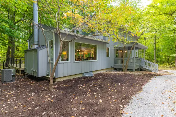 39 Camp Madron, Buchanan, MI 49107