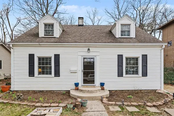 1902 Greenlawn, Kalamazoo, MI 49006