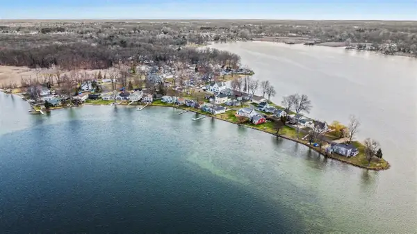 211 North, Brooklyn, MI 49230