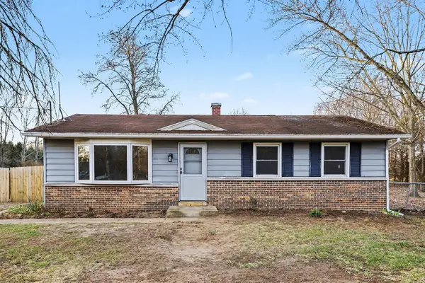 4537 W Ab, Plainwell, MI 49080