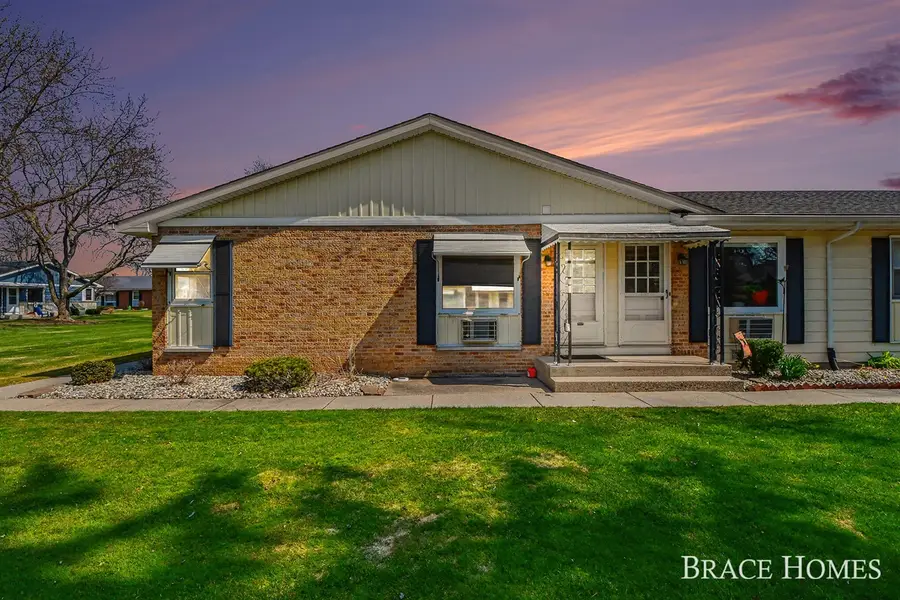 647 Blue Ash, Grand Rapids, MI 49548 - #2