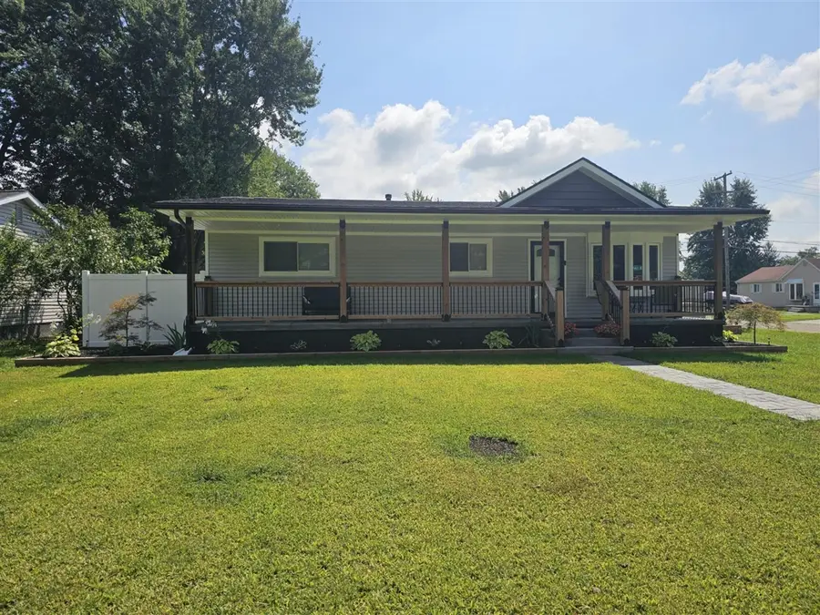 36761 Willow, New Boston, MI 48164 - #2