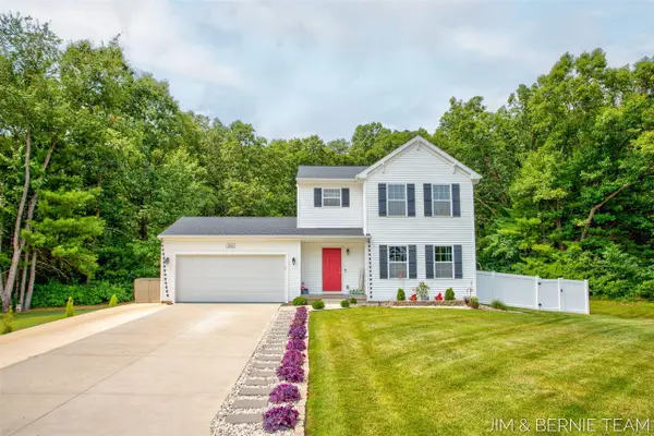 1692 Ryan Woods, Allegan, MI 49010