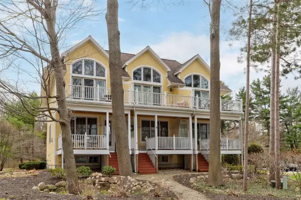 10501 Pinecone #43, South Haven, MI 49090