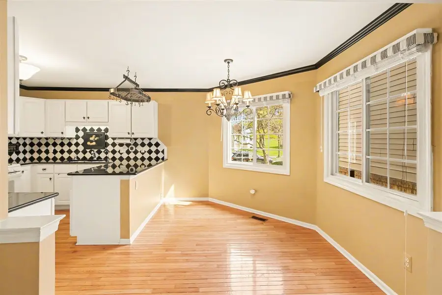 306 Pineknoll, Brighton, MI 48116 - #3