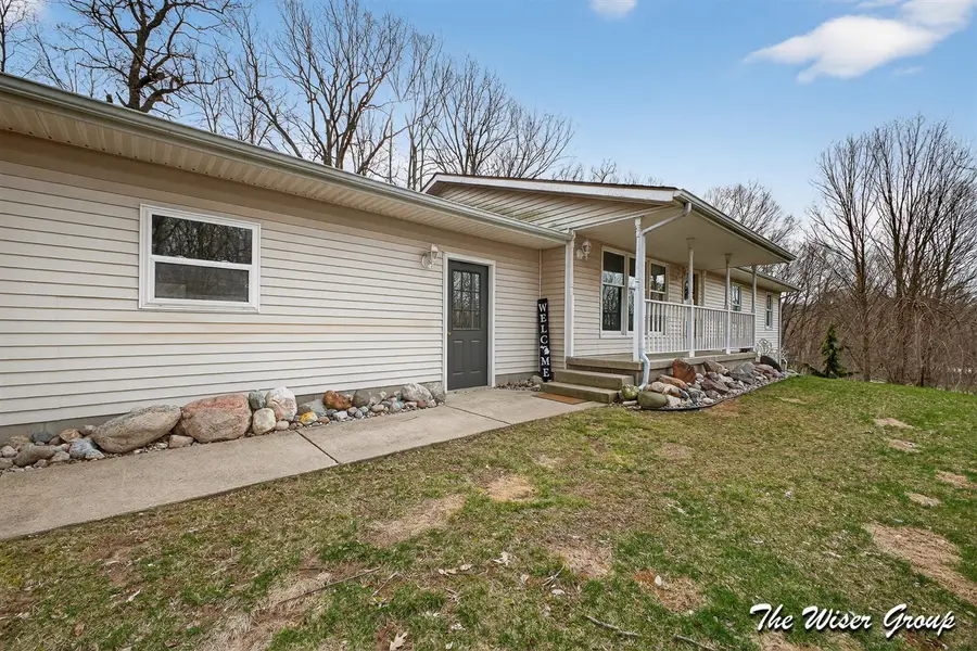 2713 Hillcrest, Ionia, MI 48846 - #3