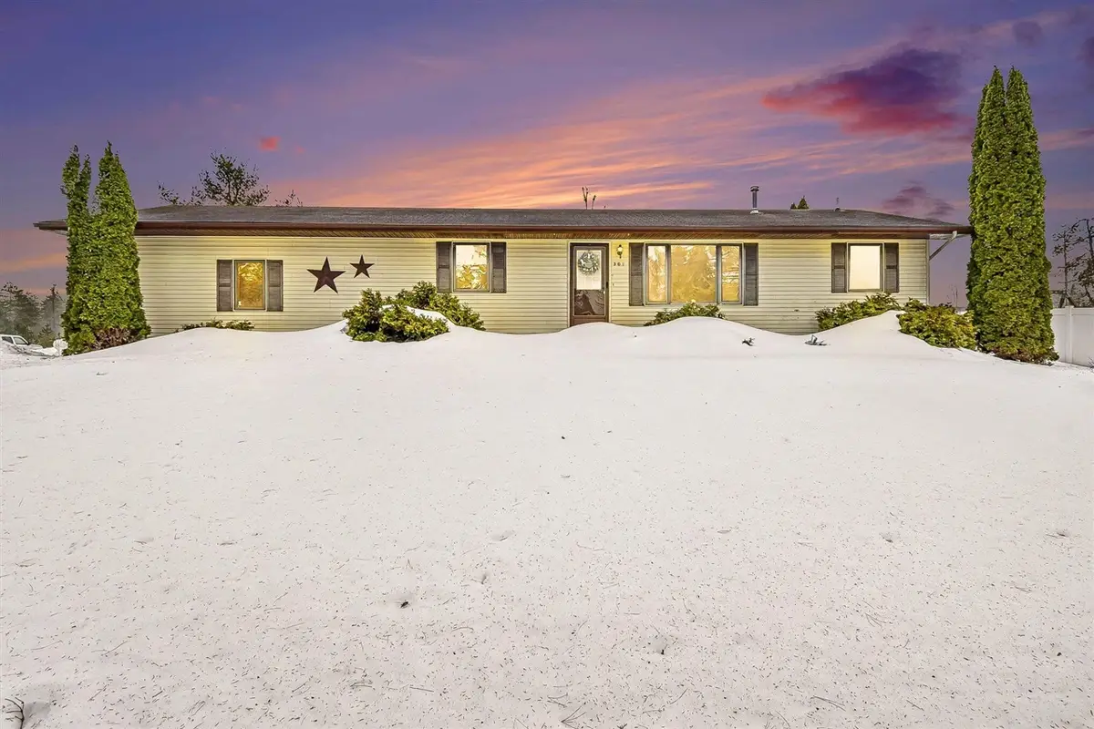 301 Ragen-bogen, Gaylord, MI 49735 - #1