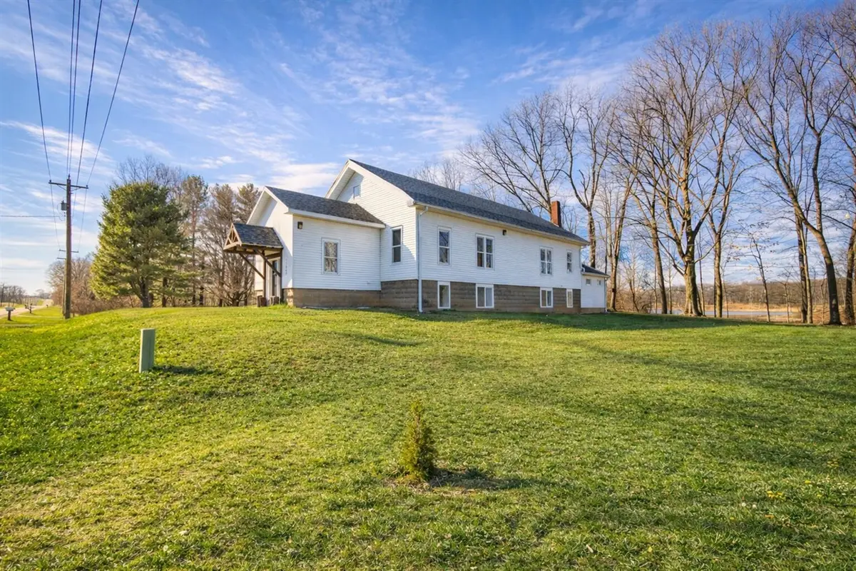 13060 Broadway, Three Rivers, MI 49093 - #1