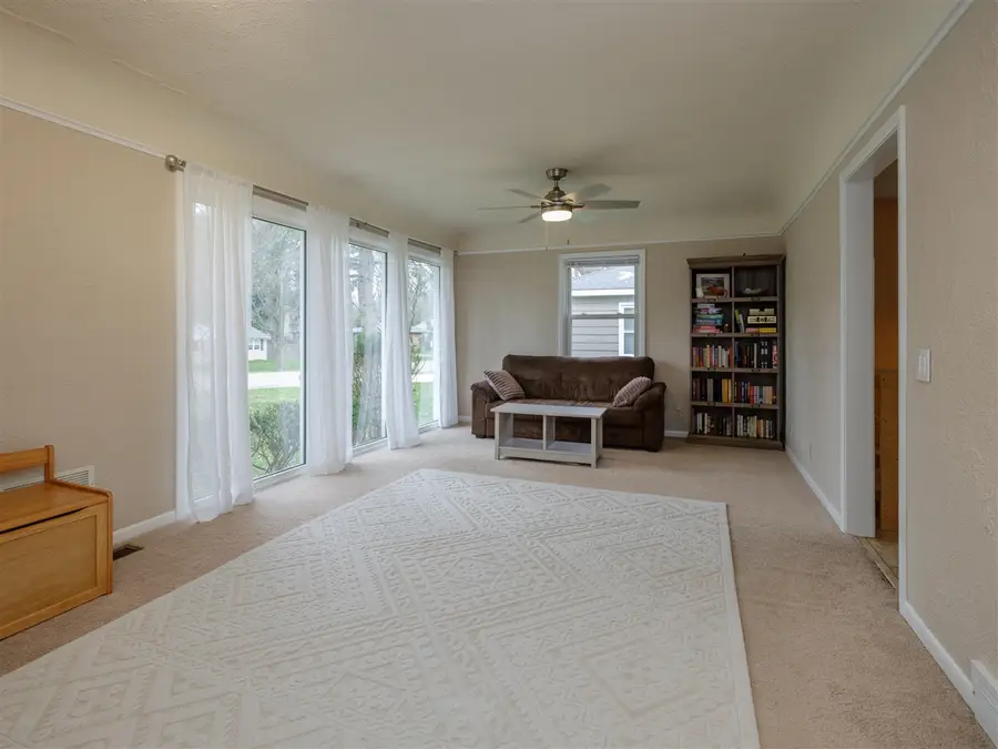 925 Westfall, Kalamazoo, MI 49006 - #3