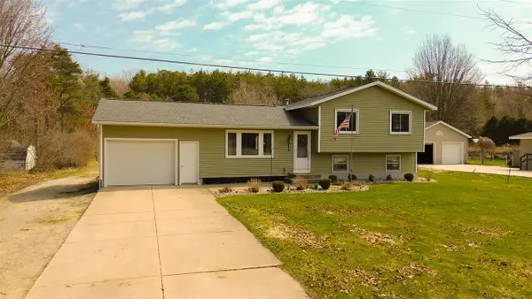 12594 144th, Grand Haven, MI 49417