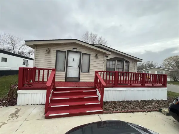 52239 Oxford, Chesterfield, MI 48051